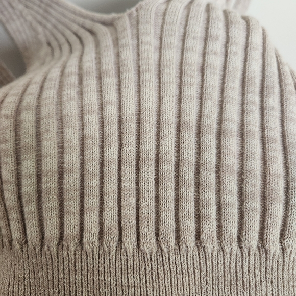 H&M - Ribbed Knit Tank Top - nwot - Picture 9 of 10